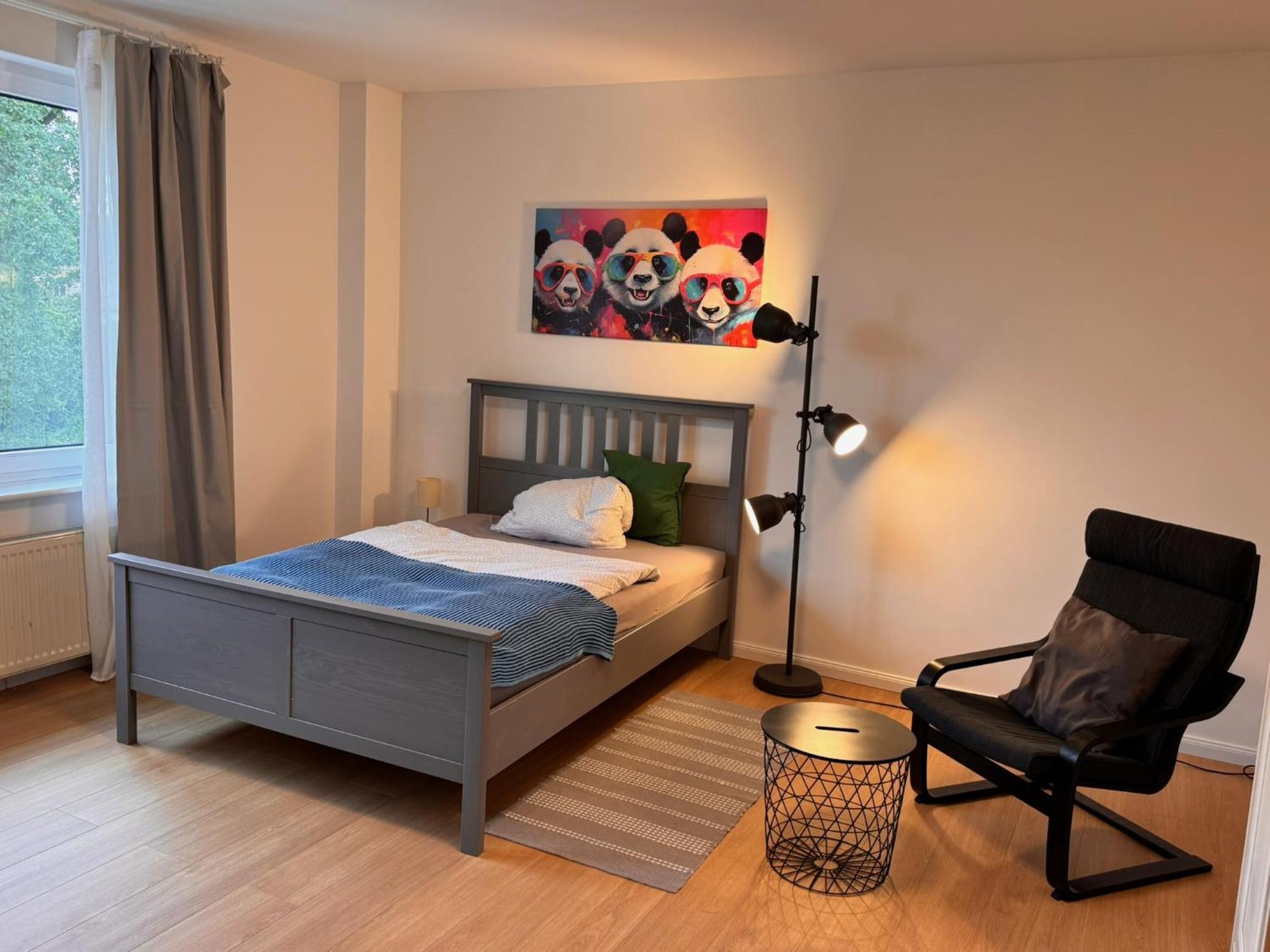Fc-Apartmenthaus Falkensee Mit Grossem Garten Und Pkw Stellflaechen Bagian luar foto