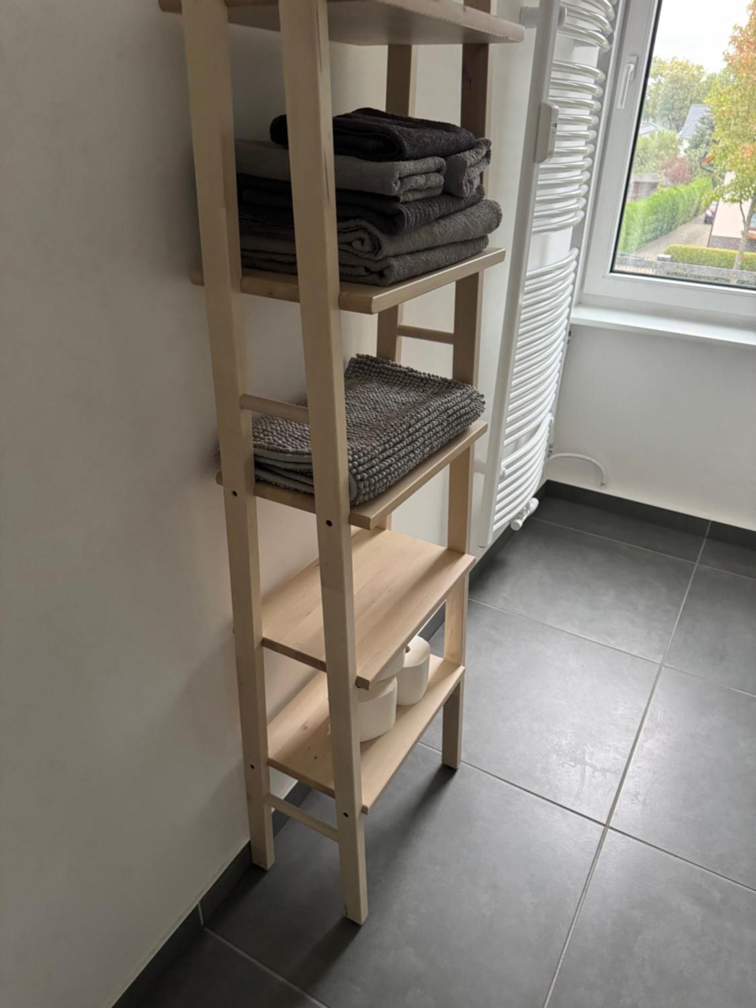 Fc-Apartmenthaus Falkensee Mit Grossem Garten Und Pkw Stellflaechen Bagian luar foto